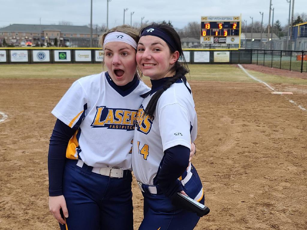_avasander's tweet photo. Had so much fun playing with my sister for the first time ever!!! Such a special moment for the both of us.
#softball #sandersisters https://t.co/uPViwCprzI