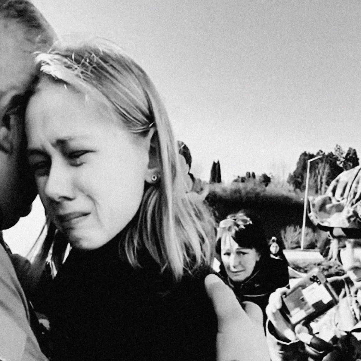 Коли вмираю…♥️🇺🇦✌️
👉 youtu.be/Q89myJ7OXbQ 👈
#StandWithUkraine️ #NoWar