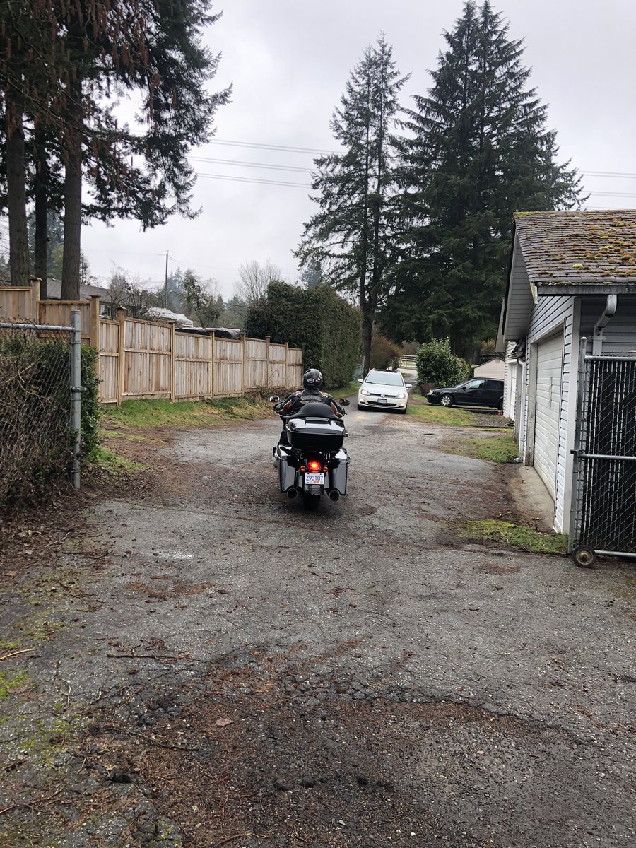 HoodSlider's tweet photo. The end of a era. I sold my Road Glide. 👋🏻😂 https://t.co/w9HLOXfjTn