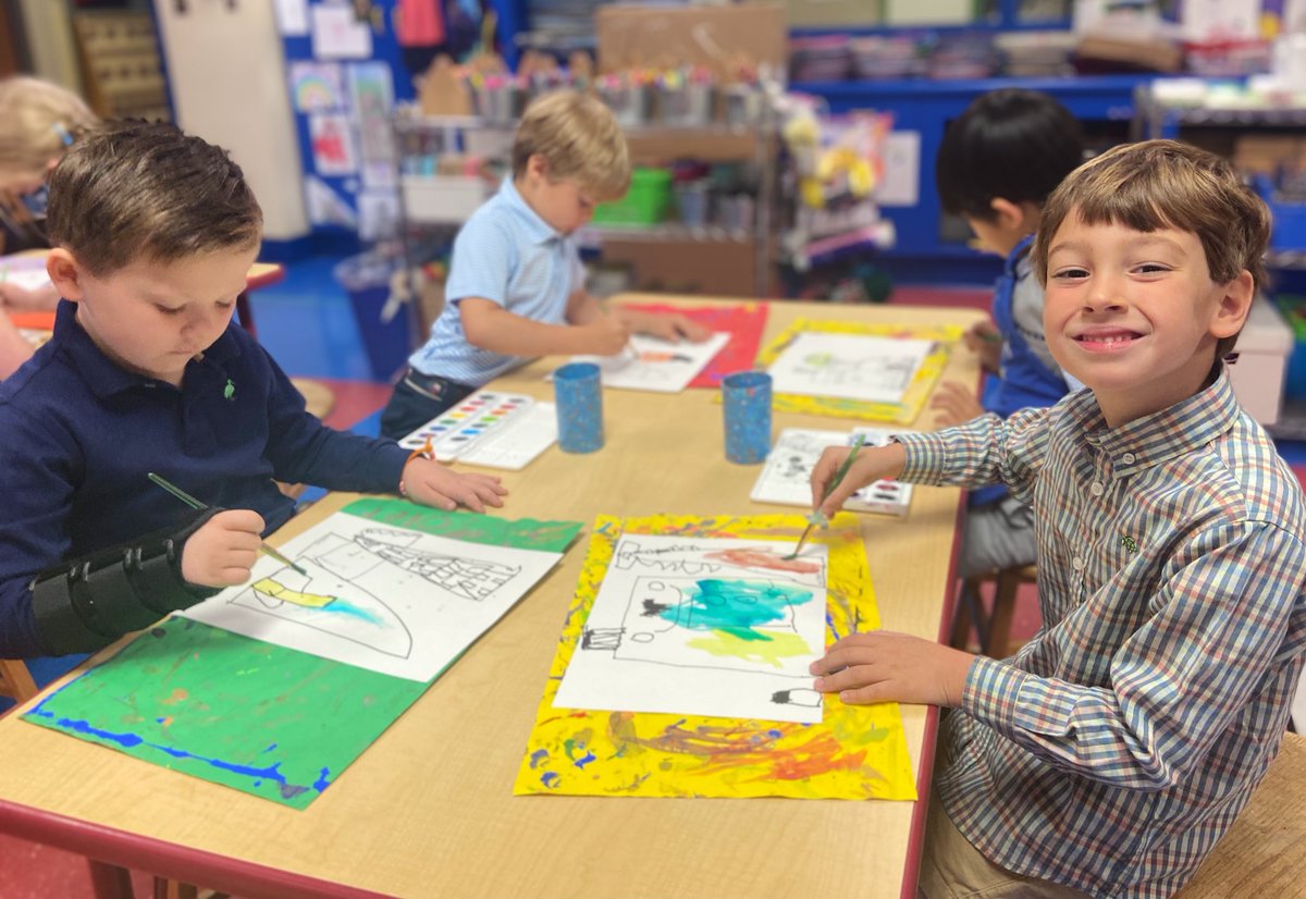MakeSomeArt's tweet image. Pre-K is watercolor painting their drawings of community buildings. Firehouses, stadiums, and schools, each student chose their own building to add to our Pre-K neighborhood! #TrinityLearns
