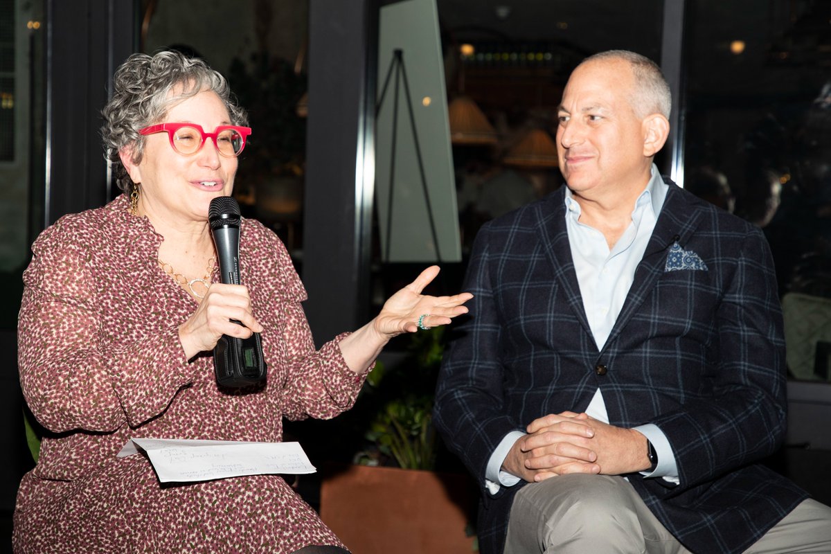 JackBamberger's tweet photo. We recently hosted an invite only “Amobee Eats” dinner in NYC with 30 industry leaders — an intimate "dinner with friends" w/Lisa Mann, former PepsiCo/KIND/Mondelez exec who lead an amazing industry convo. We're planning to host more of these dinners. Next stop Chicago! #adtech https://t.co/vG8cvDdZYD