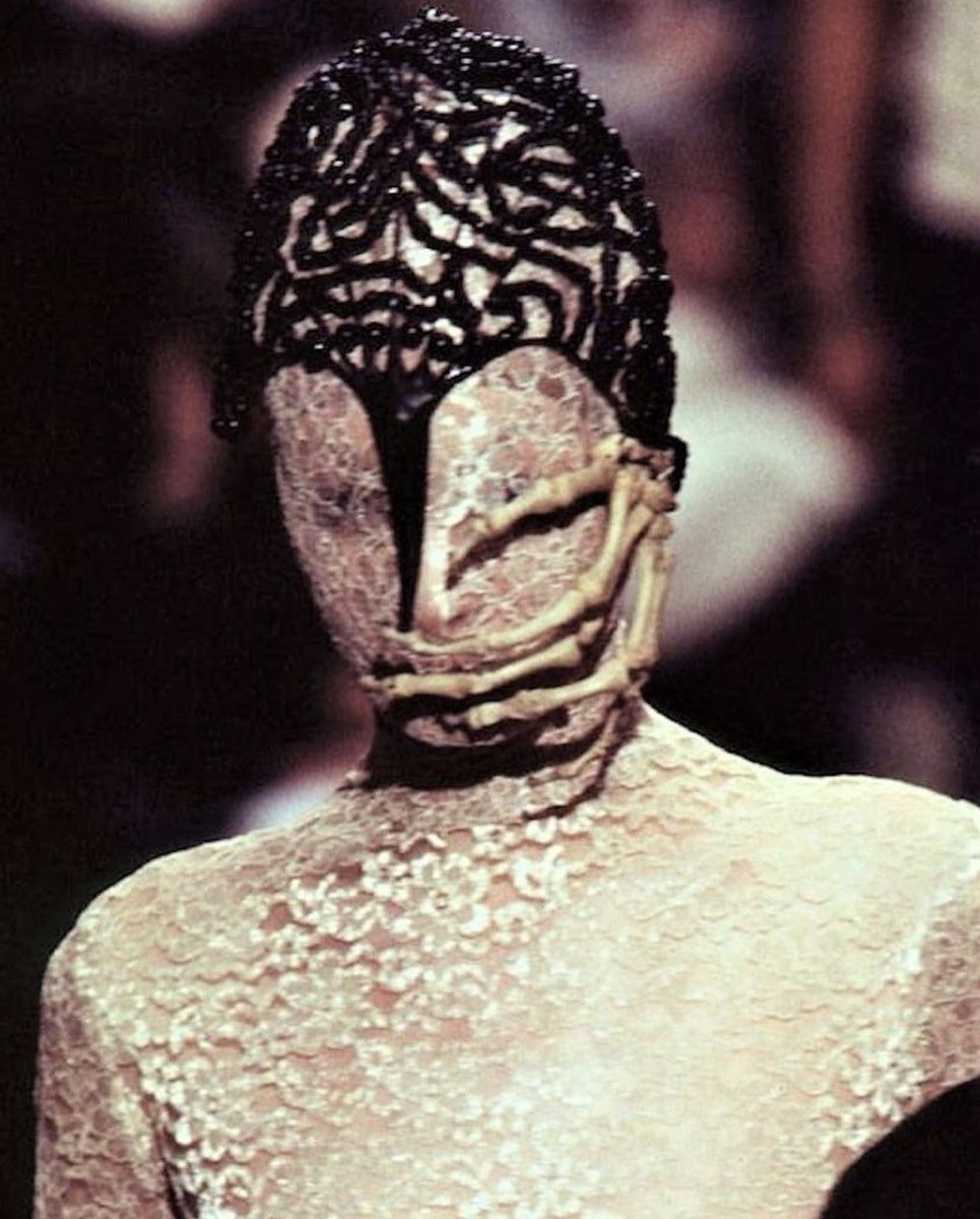 Alexander McQueen (1996)