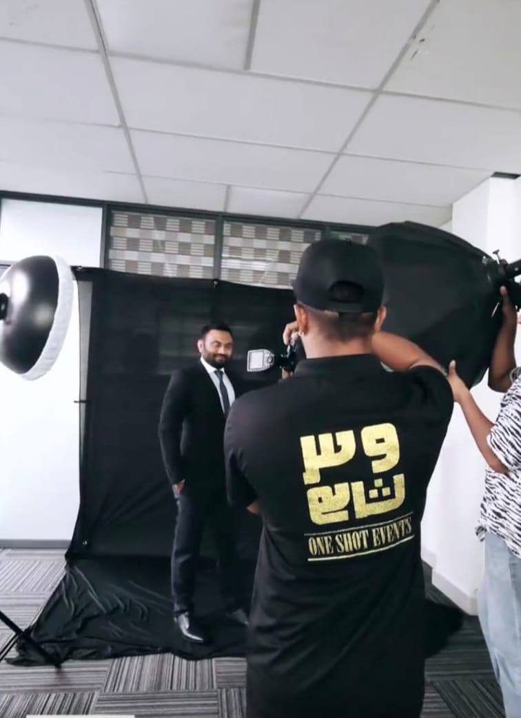 MvCrisis's tweet photo. Maldives Tourism Development Corporation (MTDC) ge MD Thazmeel adhi Chairman Faiz Agubodu photographer hire kohgen model kuranee, MTDC adhives othee dharaneega , share holders ah dividend eh nudheveythaa 14 aharu! 

Namaves PR ah Bodu haradhah kurey !

: https://t.co/ZNaUiG6vrh https://t.co/QNlX13mCSq