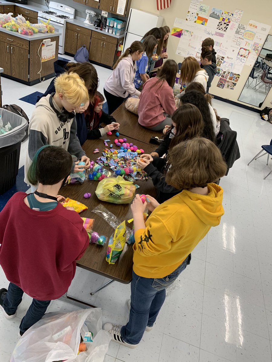 MHJH FCCLA, FACS &amp; Lifespan Development students volunteer to stuff eggs for the 1st grade Easter Egg Hunt at Nelson Wilks Herron  <a href="/MHJuniorHigh/">MHJH</a> <a href="/laurabethbaker/">Mrs. Baker's Class</a>