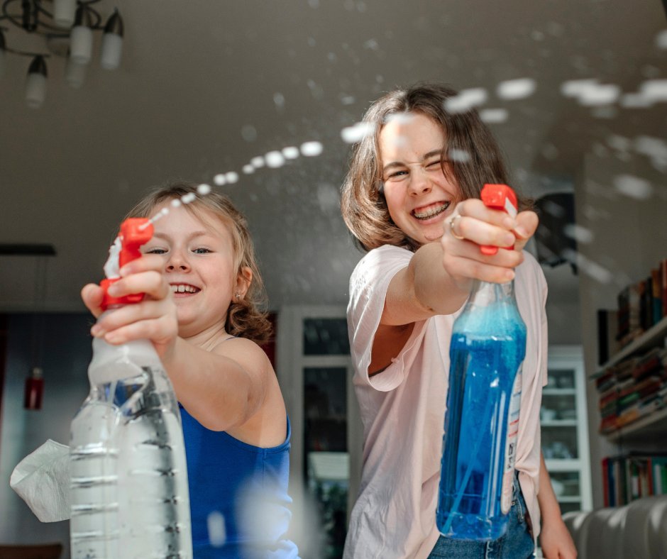 Stock up on #Viva® Signature Cloth™ Towels and get your kiddos involved in #springcleaning! 

With the cloth-like durability of Viva® Signature Cloth™ Towels and help from the whole family, achieve that deep refreshing clean this #spring for a healthy and happy home! 🤗