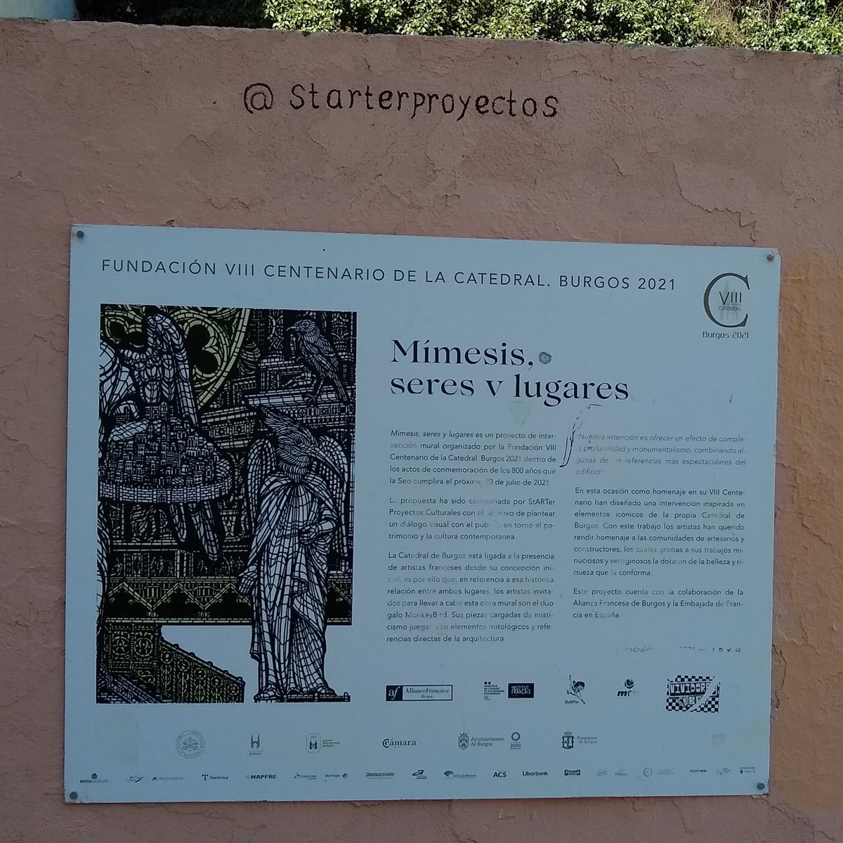 ivandefrancisco's tweet photo. Una de las cosas que molan de Burgos es que está llena de murales geniales. Este está al lado de la catedral y es locura. https://t.co/ckpswW9kzS