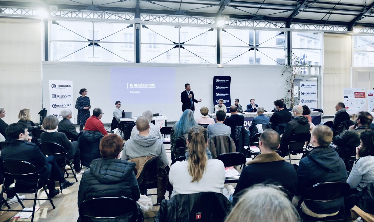 ArriveBenoit's tweet photo. Lancement de la concertation sur la rénovation des rues piétonnes de @VilleCherbourg ce soir. 
👉 Les objectifs : 
✅ Favoriser l'accessibilité de TOUS les publics
✅ Valoriser le patrimoine bâti et #culturel
✅ Végétaliser
✅ Moderniser
✅ Améliorer la #propreté du plateau https://t.co/482eIm7v0k