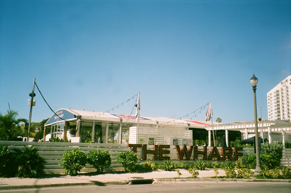 DistractionUM's tweet image. The University of Miami seems to offer everything, UM students have a world-class city at their disposal. The one thing missing? A go-to off-campus college bar.
Enter: The Wharf.

words_scarlett diaz. photo_lily darwin. design_keagan larkins &amp;amp; lauren maingot.