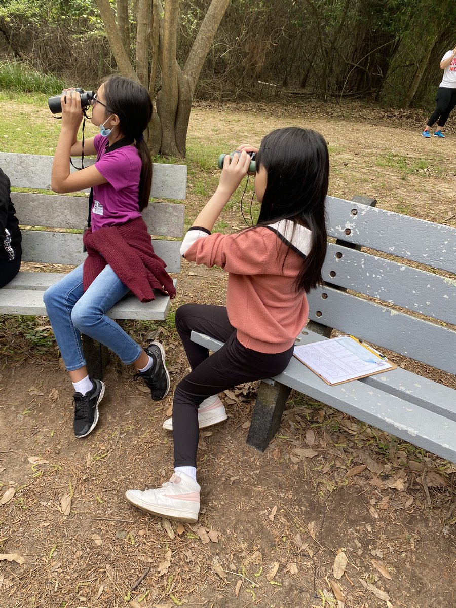 SteacherTr's tweet photo. Fun at Nature Trails today #kirkroar #cyfairsrc https://t.co/DNalHW1s3B