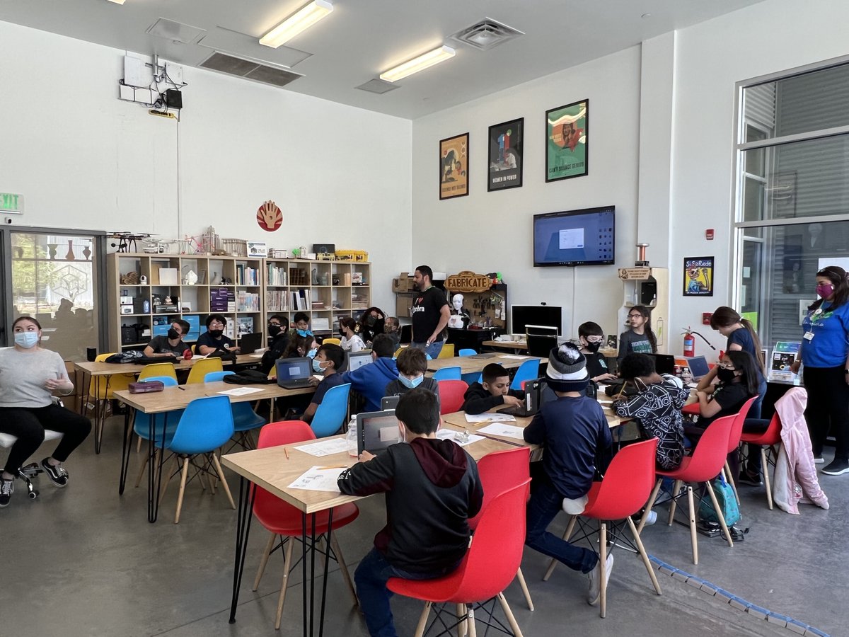 FabLabEP's tweet photo. Thank you @EastPointES1 of @YsletaISD for spending a full day with us to learn about #3DPrinting and computer-aided modeling. We had a great time with you and can't wait to see how you apply your new skills in STEM as well as Art and Design. #FabLabEP #ElPasoMakerspace #STEMK12 https://t.co/NjRCyMD61S
