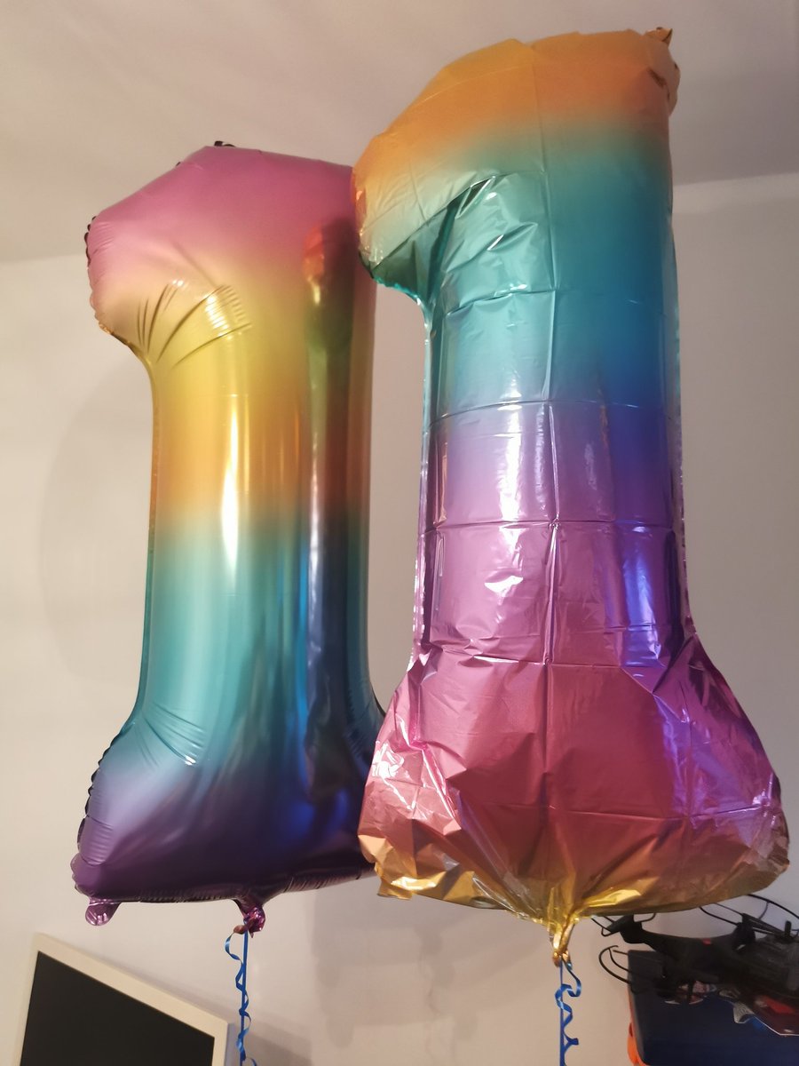 niamh141's tweet photo. @MrPriceIre Don't get ripped off?! 2 balloons purchased 20 mins apart and 1 is already half way down within less than an hour. So disappointed https://t.co/YlvSohoiWG