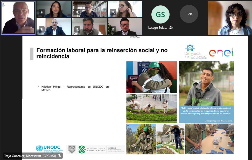 UNODCmexico's tweet photo. 💡 En el evento organizado por @EnelGroup, nuestro Representante, Kristian Hölge, felicitó a quienes se sumaron a la iniciativa y enfatizó el valor del #voluntariado guiado por la empatía, la vocación de servicio y el compromiso. #TrabajoParaLaReinserción #DeVueltaALaComunidad 🤝🏼 https://t.co/lb9Z9yfL13