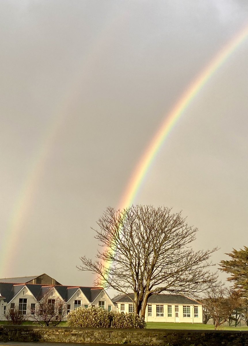 peter_boxer's tweet photo. There be gold in that there school #rushen #isleofman https://t.co/PdmQKpPU7M