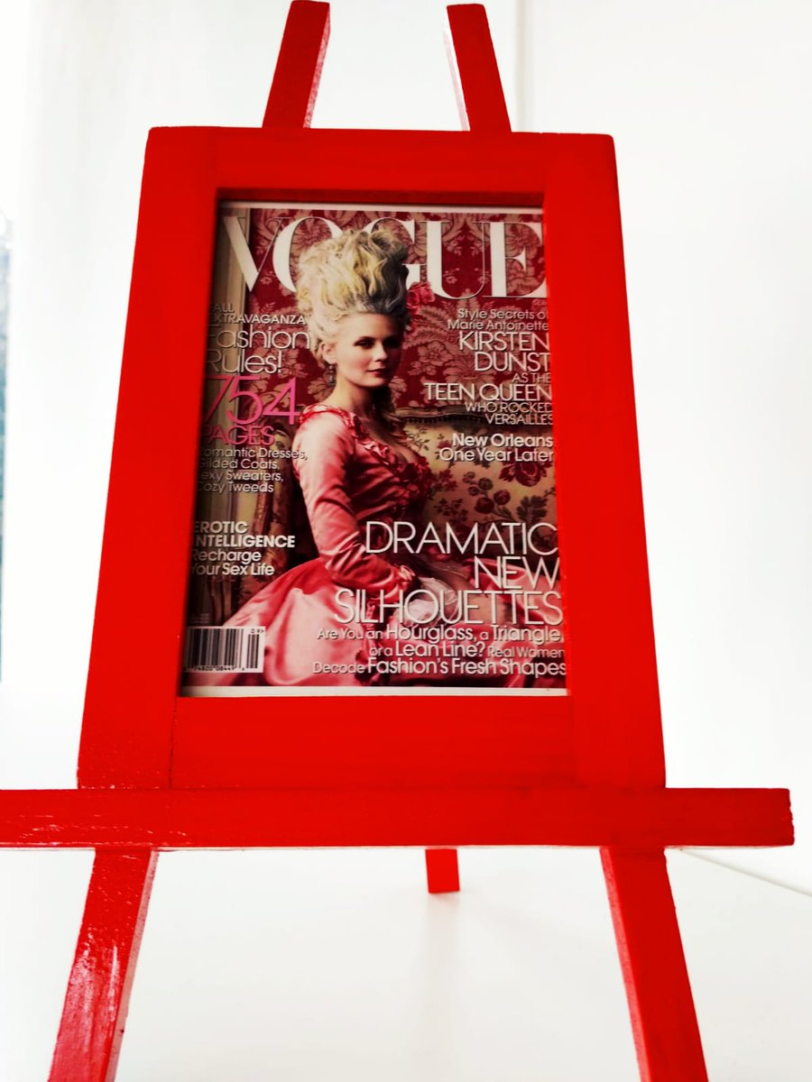 Brightening up the office <a href="/BSoF/">British School of Fashion</a>  with this cute mini easel frame freeganned en route and now displaying a Vogue postcard of Kirsten Dunst as Marie Antoinette photographed by Annie Liebowitz for this fab September 2006 US Vogue cover - one of my favourites! 
#OfficeStyle