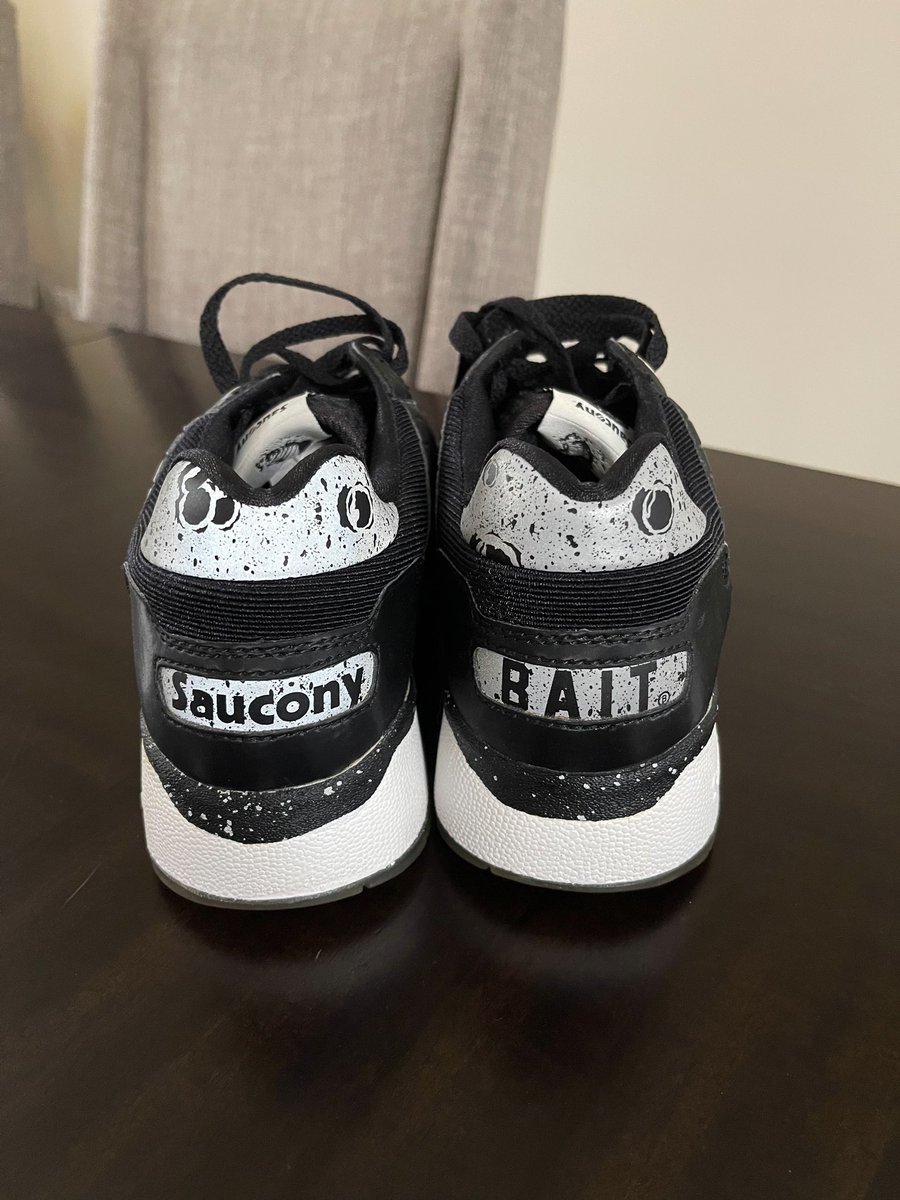SneakerShouts's tweet photo. GIVEAWAY ALERT 🚨
BAIT x Saucony Shadow 5500 “Cruel World 6” Sample Pair (Size 9) 

RETWEET + FOLLOW for a chance to win these for free 💰 https://t.co/84SaJteU7a