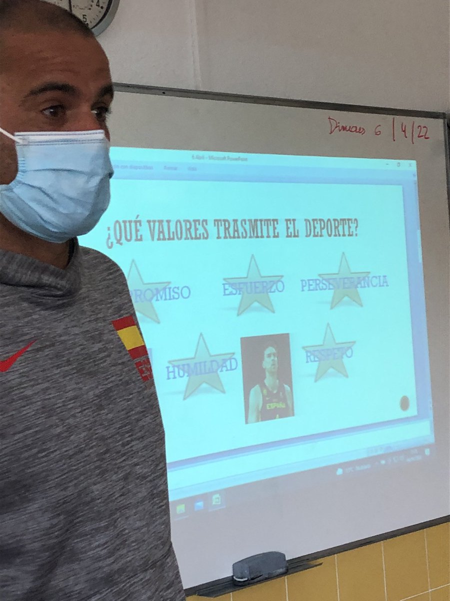 sergiots23's tweet photo. Hoy Dia Internacional de AF y dporte y qué mejor manera de celebrarlo en @poudenia  con la visita de @fcalatrava54  donde nos ha dado una charla fomentando los valores del deporte como el esfuerzo, perseverancia, amistat, respeto…
Un millón de gracias! Los niñ@s encantandos…😉 https://t.co/qdJsgeDLwW