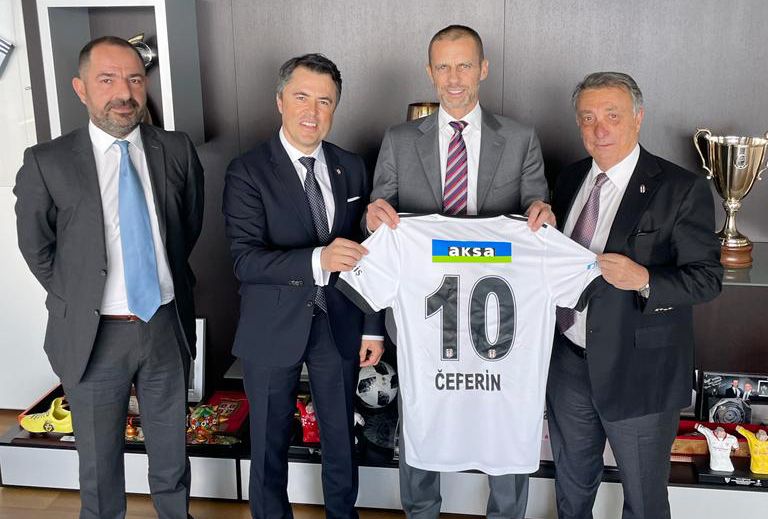 Başkanımız #AhmetNurÇebi, UEFA Başkanı #AleksanderČeferin ile UEFA yetkililerini, UEFA’nın İsviçre’nin Nyon kentindeki merkezinde ziyaret etti.