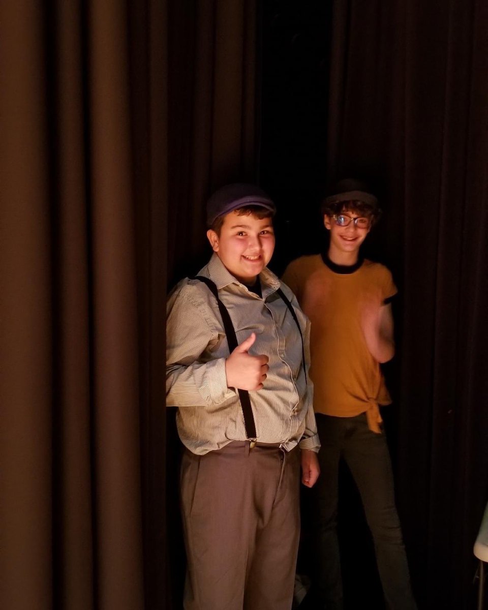 unitycharter's tweet image. .@unitycharter Backstage scenes during today's dress rehearsal! We can't wait for the show tomorrow! #HighSchoolMusicalJr #unitywolves