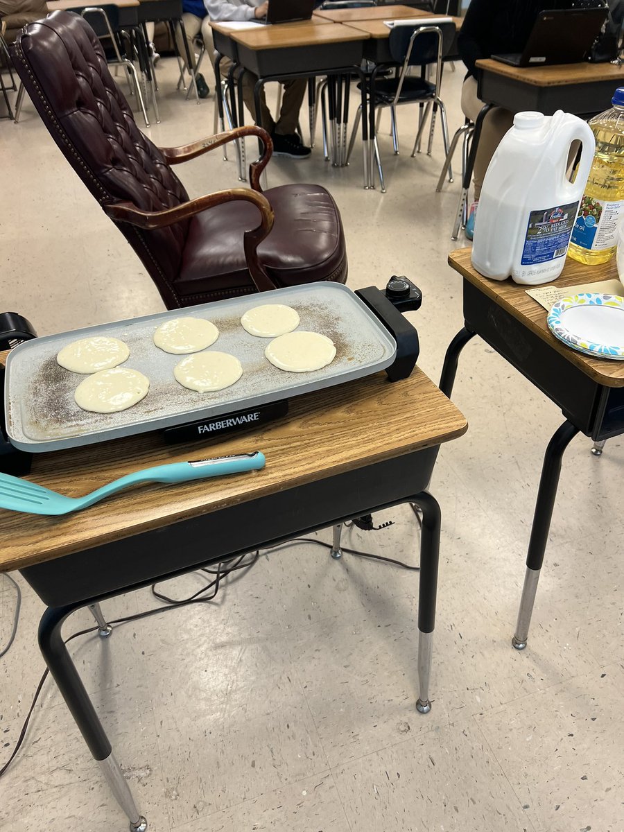 Highlight of this week was making pancakes for my Juniors and a great reminder that they still just are kids. #foodandculture #argument #themostimpactfulfoodonyourlife <a href="/HustlinTigers/">The Howard School</a>