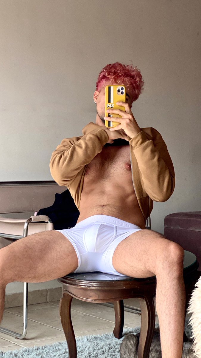 TiagoSarmientoo's tweet photo. Ay, esque esta fotito me gustó resto la quería subir aquí 🥺😳 https://t.co/R69BxKEVSz