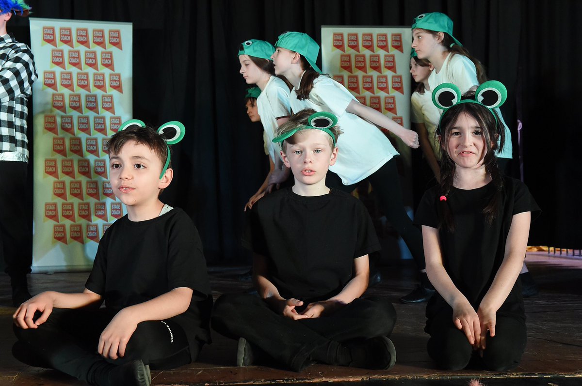 SCSaffronWalden's tweet photo. A massive "Well Done' to all of our Main Stages students for two wonderful performances of Honk Jr. on Saturday. You all worked so hard this term and put on really entertaining shows! We are so proud of you all!
#showweek #creativecourageforlife #happykidshappylives #honkjr https://t.co/uAr58zE3OG
