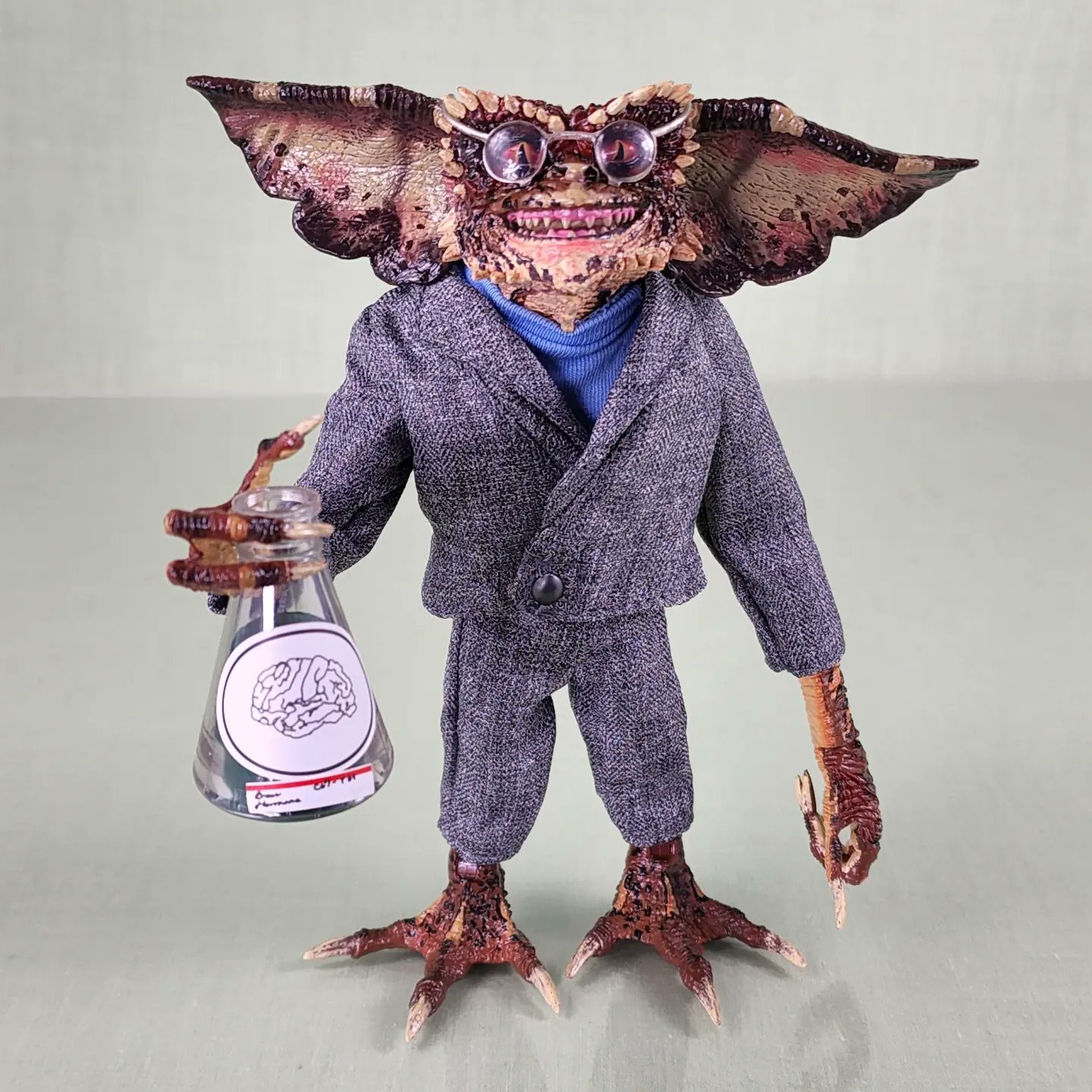 Retro MD on X: "My @NECA_TOYS Ultimate Gremlins 2 Brain Gremlin figure  review is now up on my Youtube channel. Would appreciate it if you could  check it out if interested. Thanks.