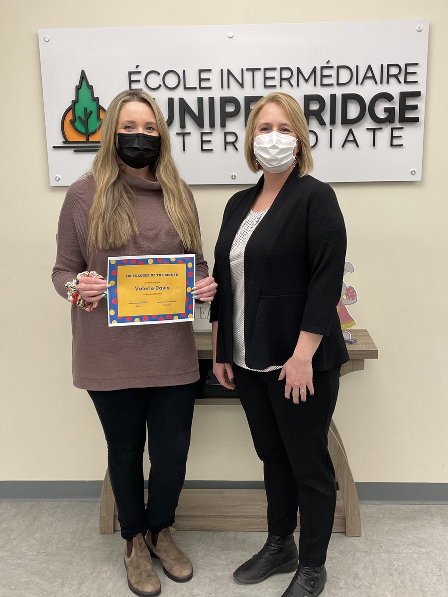 JuniperRidgeNL's tweet photo. Congratulations to our Teacher of the Month for March, Ms. Davis! We’re so lucky to have her at @JuniperRidgeNL ! 👏🏼 https://t.co/O0UBk8kBVK