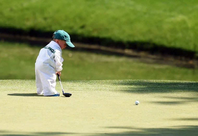 Still say that no kid has owned Par-3 Contest cuteness at #themasters better than <a href="/stallingsgolf/">Scott Stallings</a> son Finn did.