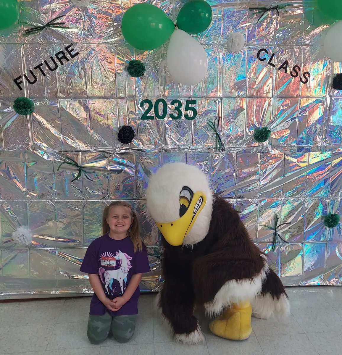 MrsSHyder's tweet photo. I can't believe it's already time to start preparing for Kindergarten! She got her first chance to see her new school thanks to the @hcpsnc Kindergarten Readiness Rally and she is so excited about being an @Upwardeagles !! https://t.co/sgpgaxNEhe