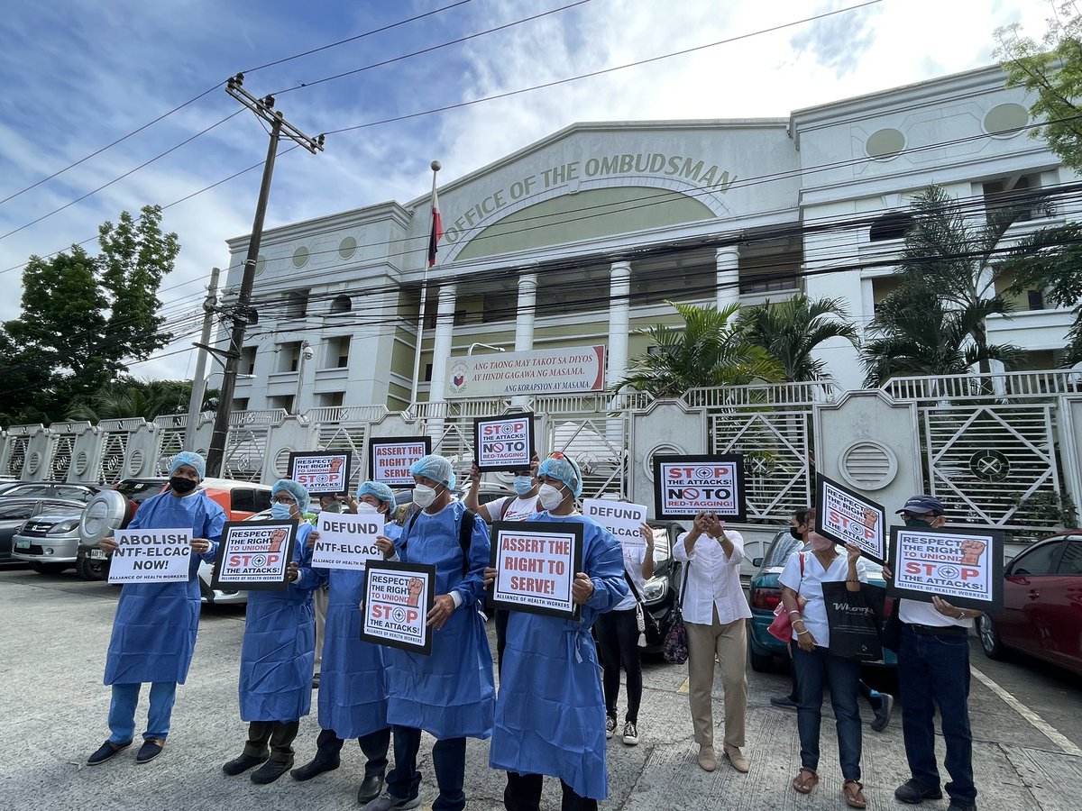 ZandroOchona's tweet photo. Alliance of Health Workers troop to the office of the Ombudsman to file complaints against NTFL-ELCAC spokesperson and PCOO Usec. Lorraine Badoy for red-tagging their leaders https://t.co/8AbAtlOC1B
