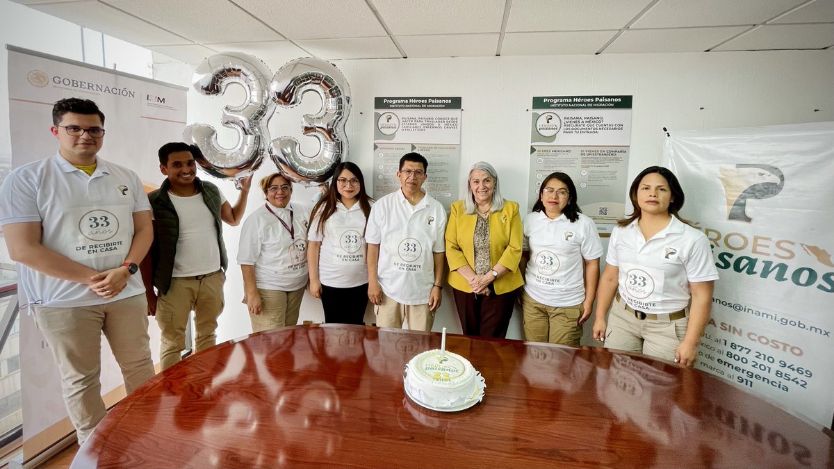 RuthVillanuevaC's tweet photo. Desde las oficinas centrales del @INAMI_mx conmemoramos este 33 aniversario del Programa @HeroesPaisanos, refrendando el compromiso para atender a las y los connacionales que visitan #México durante el Operativo Especial #SemanaSanta2022. 🇲🇽 https://t.co/lFnFAkh6MU