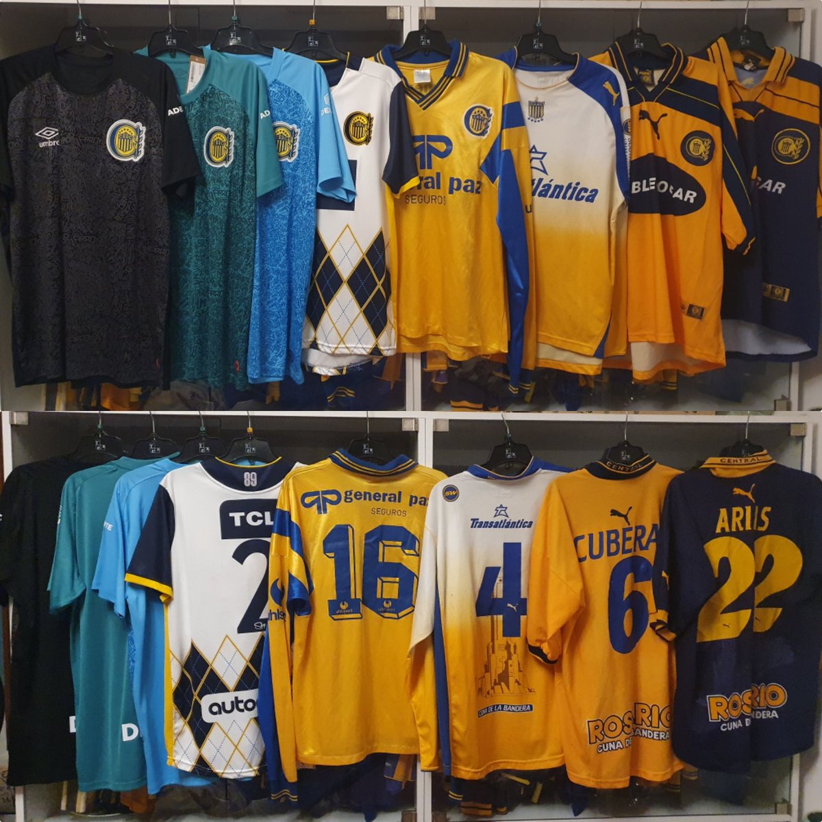 diegovolpeRC's tweet photo. Tengo estas casacas para cambiar (hay mas)
Busco viejas (70-80)
Adidas.Uribarri.Topper
Se agradece RT https://t.co/T934E8opiy