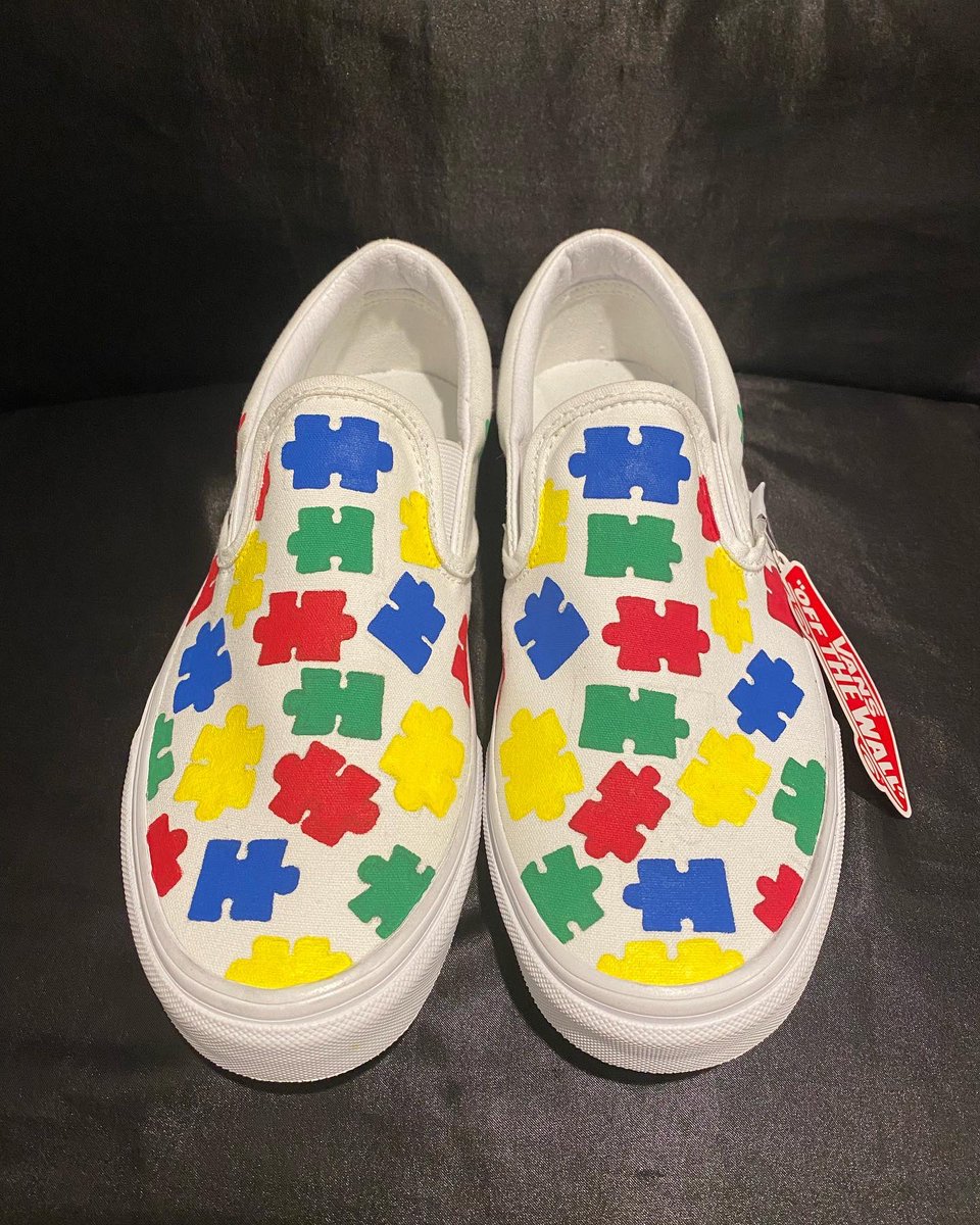 maci_patterson's tweet photo. A custom pair of Vans I did for Autism Awareness!! Thank you so much Shana for trusting me with these, I hope you love them!! ❤️🧩 https://t.co/mSfljFlx9Q