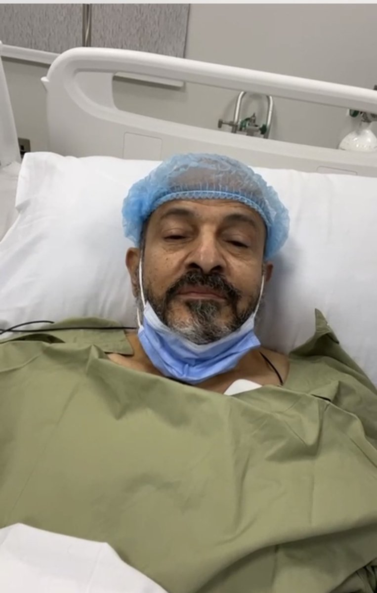السلام عليكم ورحمة الله وبركاته
دخل الوالد/د.محمد بن احمد الحصيبي المالكي (بعد صلاة التراويح هذه الليلة) للمستشفى أثر إصابته بجلطة في القلب
وقد اجرى هذه الليلة عملية قسطرة لفتح الشريان المصاب.
شفاه الله وعافاه ولا تنسوه من دعواتكم.
ابنه /فهد بن محمد الحصيبي المالكي.