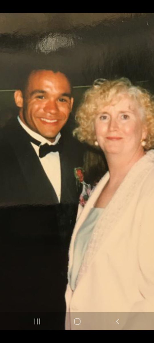 Robert Smith tweet media