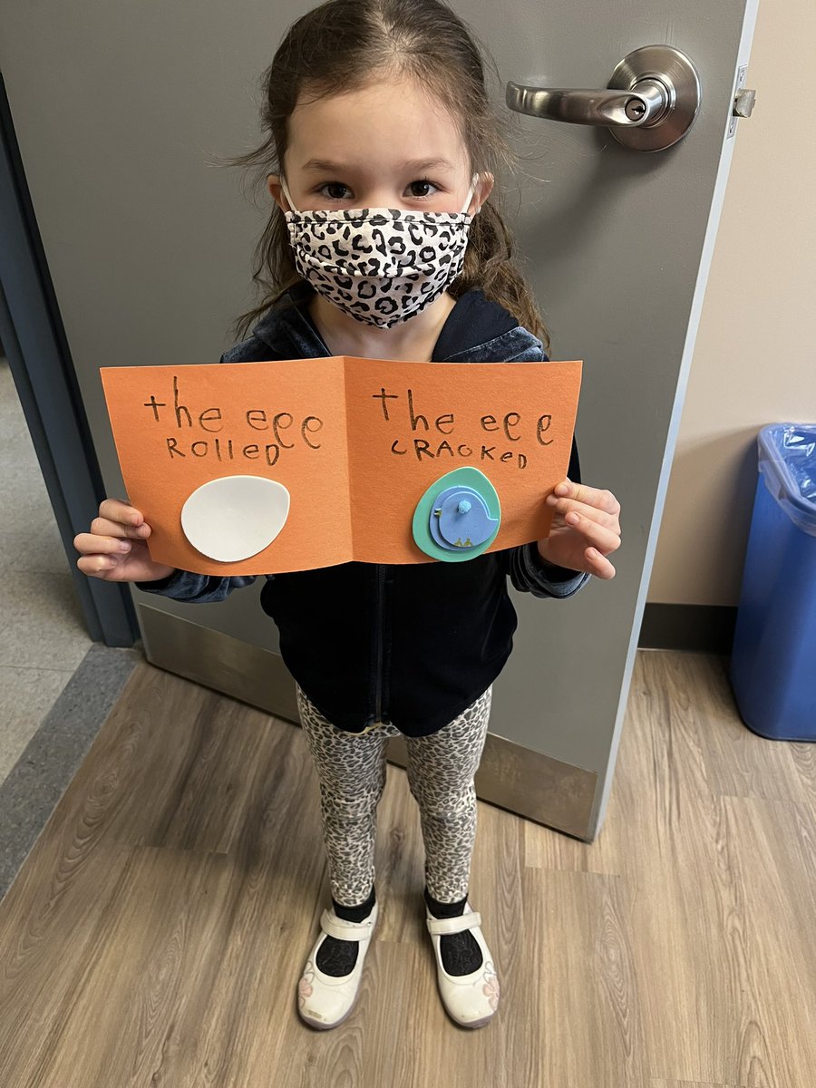 sjfgator's tweet photo. Thanks to this FDK Gator @SueNorrish for sharing her story about an egg with Mr. Goodwin and Mrs. Uliana. #writingrocks #LearnWithanOpenMind https://t.co/fNY8ZyZSsN