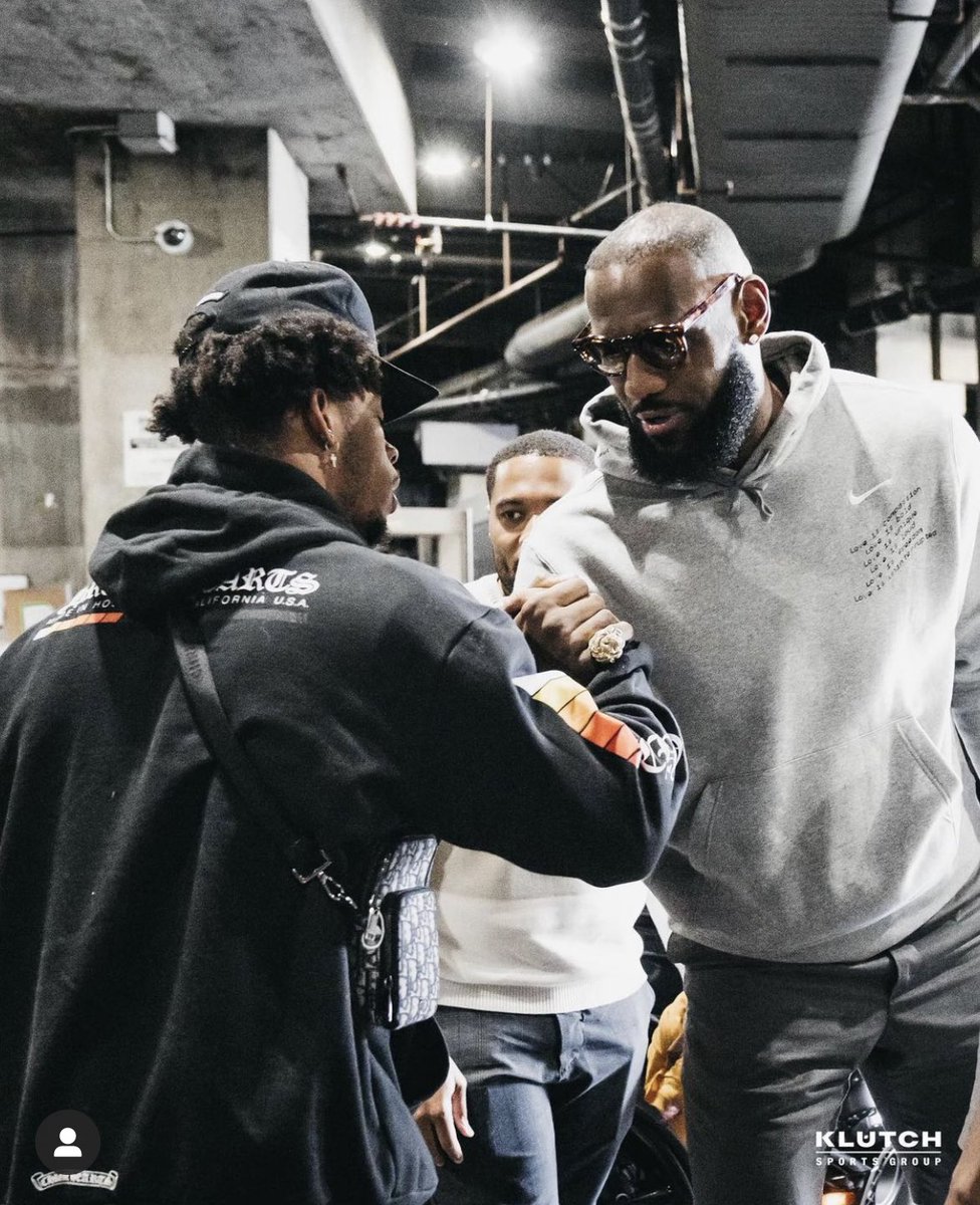 gabbgoudy's tweet photo. Greg Newsome II x LeBron James 🐐🐐 https://t.co/laJn9oukpS