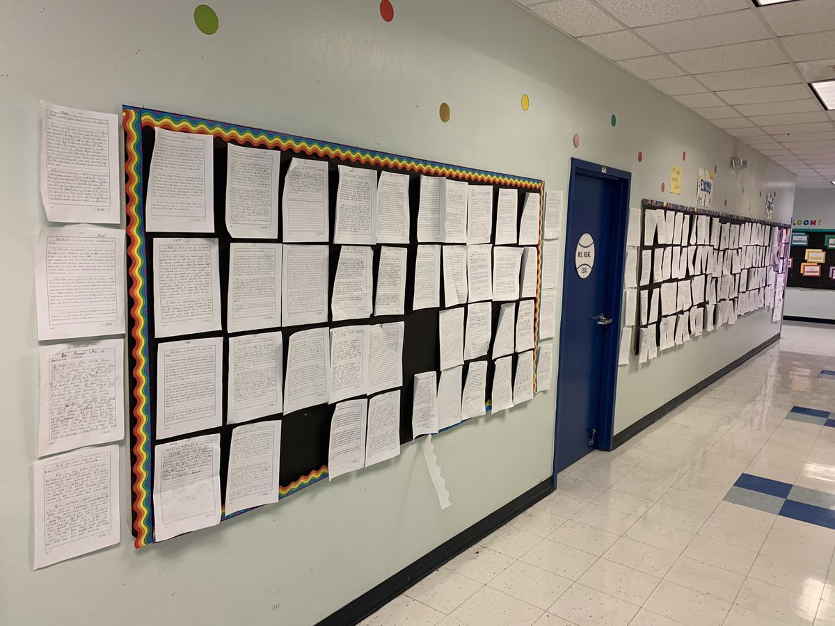 Mrs. Miller, Literacy Coach @ DES feels confident her students rocked the writing FSA, as she shows evidence of their writing proficiency lining the hallway walls! #StrongerTogether#BestbyKids @SDIRC_PD @DodgertownELEM