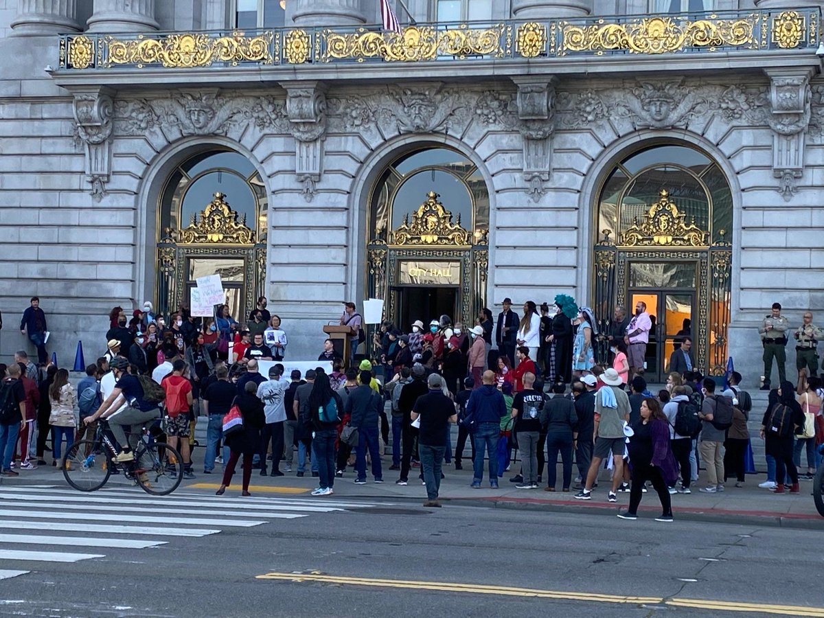 TheLeagueSF's tweet photo. Outside: This is what democracy looks like! Inside: this is what a coup looks like! Get down to City Hall right now- this is our last chance to save SF from the partisan operatives stacking the Redistricting Task Force #Redistricting #SFModCoup https://t.co/s7hSNCfAIP