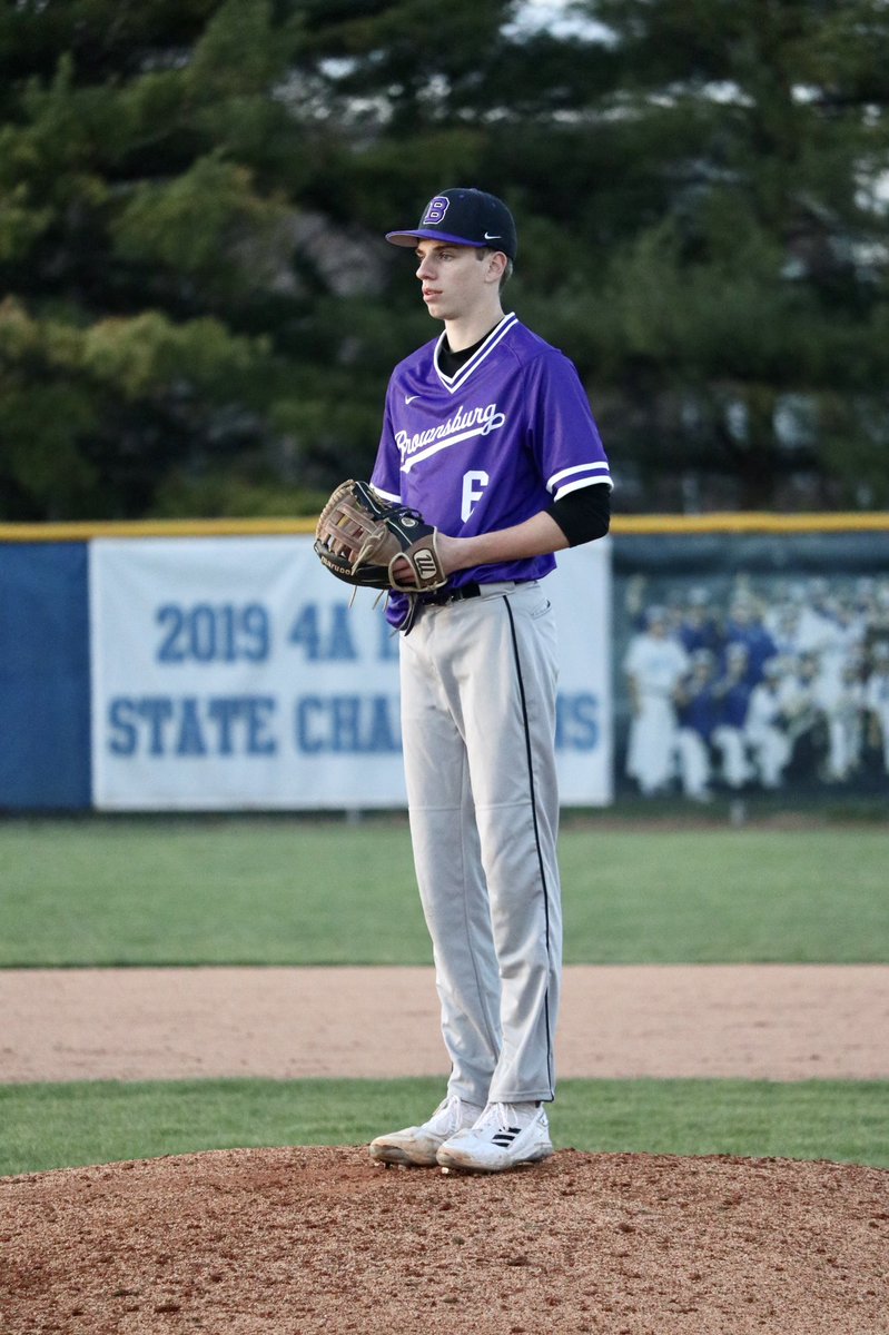 bhsdogs's tweet photo. Murph cooked up a 🔥 relief outing. 

4.0 IP | 0 ER | 1 H | 6 Ks 

#BulldogTough https://t.co/IDmac1IcbT