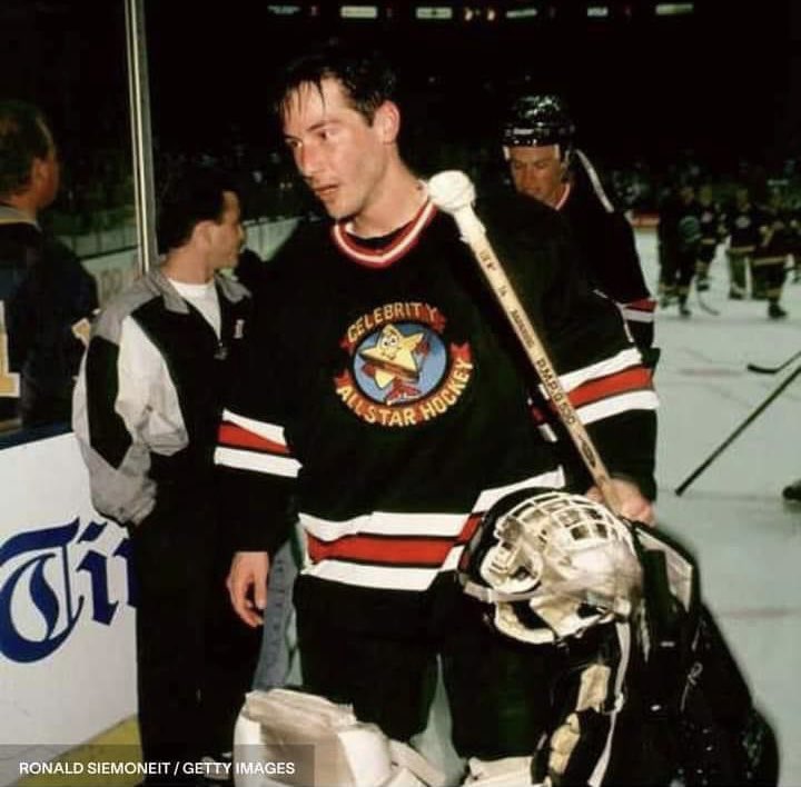 burnsieoriginal's tweet photo. Mustangs legend Keanu Reeves. #Heaver #Youngblood https://t.co/qCDpgXg90Q