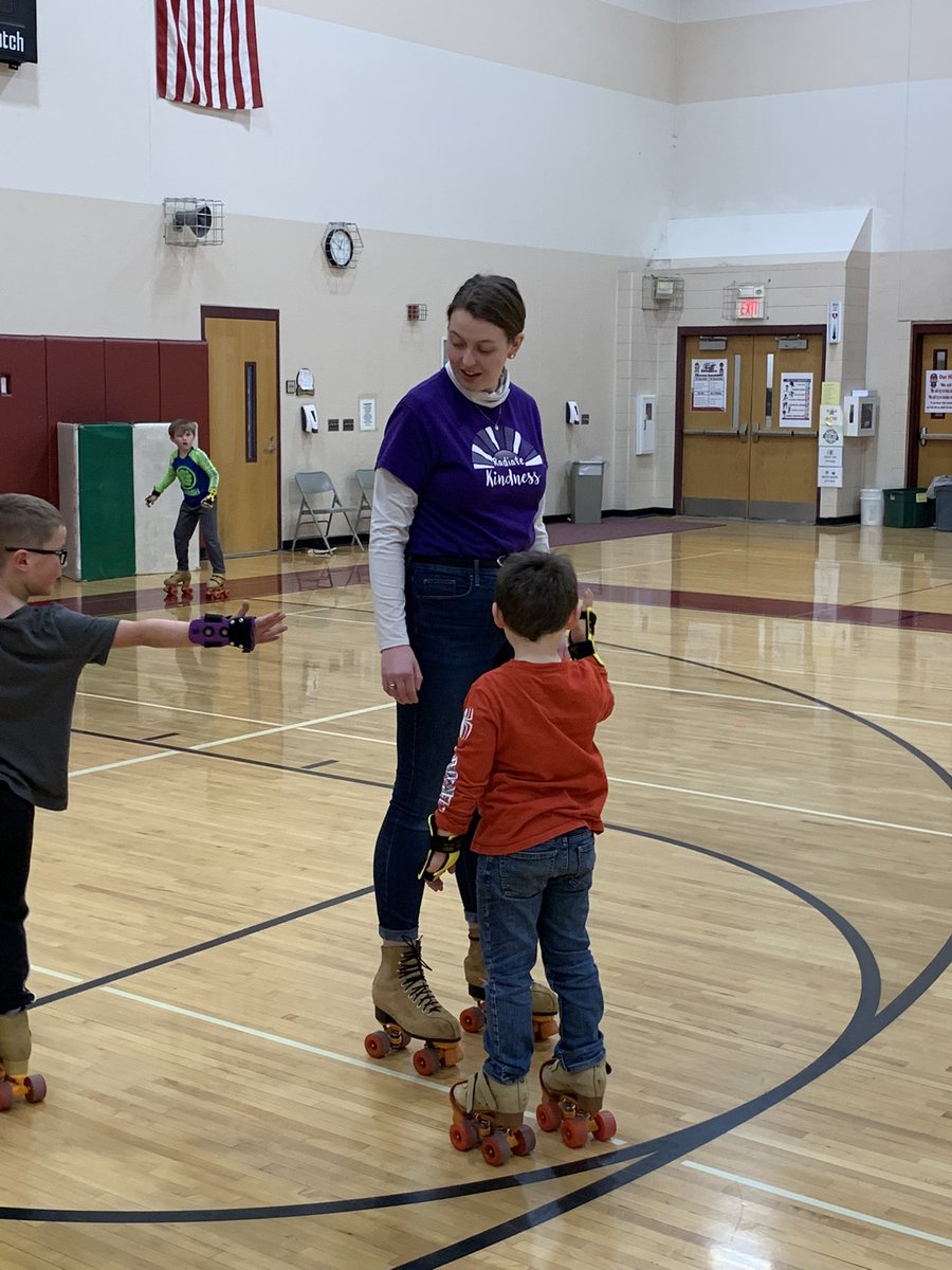 TritonElemPhyEd's tweet photo. More guest skaters today! Fun having Mr. Hanegraaf and Ms. Hampton come in for some skating time! #WeAreTriton https://t.co/s6dP5SkqH1