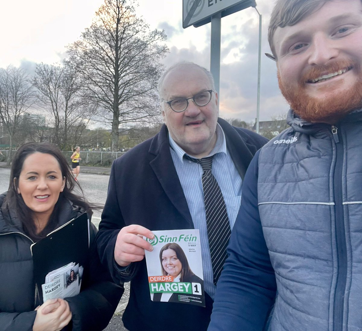 SouthBelfastSF's tweet photo. Our Sinn Féin team in Ardmore and Ballynafeigh tonight.
Residents are clear, they want a executive who works together to build a progressive future together.
Sinn Féin will work to build homes, create jobs and support people struggling with cost of living. #ItsTimeForRealChange https://t.co/IBav3KWQzM