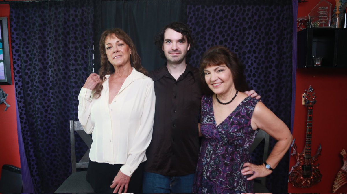 dukeydoc's tweet photo. Announcing #ScreamQueen legends #BrinkeStevens and #MichelleBauer will be in @dukeydoc talking about #sororitybabesintheslimeballbowlorama #nightmaresisters #hollywoodchainsawhookers #darkromances #thetomb.
Our INDIE GOre-GOre is LIVE: https://t.co/BUv7Qj2I6R https://t.co/9qeBRUZb6o