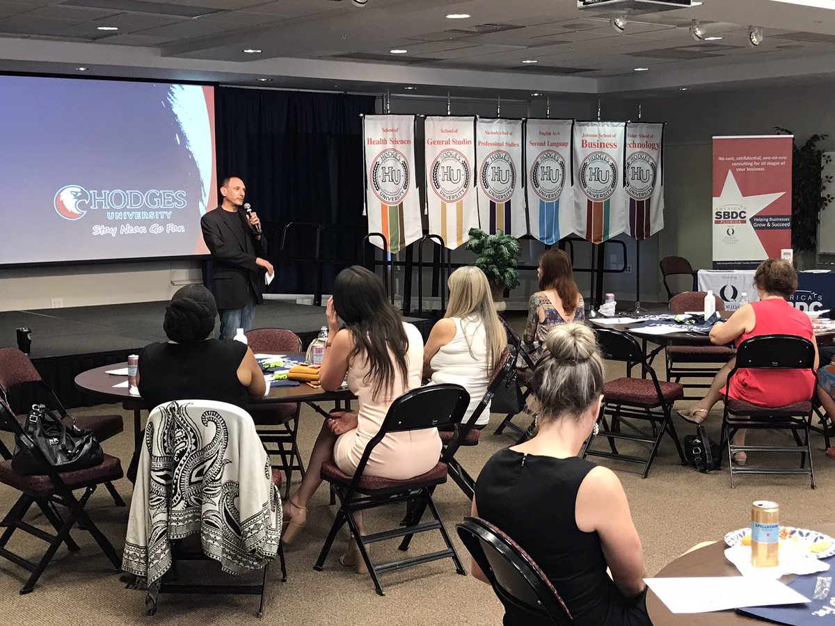 Randy Mitchelson from M&amp;M Multimedia starting us off at our
Women in Business event at <a href="/hodgesu/">Hodges University</a> - all about marketing with ease for the small business #GFMCC #WIB
