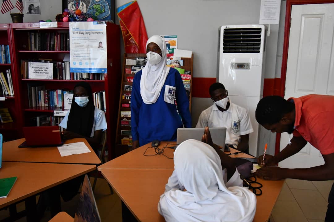 Earlier today, our team engaged students from various schools on  #Fact_Checking. The training provided students with the requisite knowledge on image and video verification, especially on social media, using some important check tools
<a href="/USEmbassyBanjul/">U.S. Embassy Banjul</a> 
<a href="/ACornerBanjul/">American Corner, The Gambia</a>