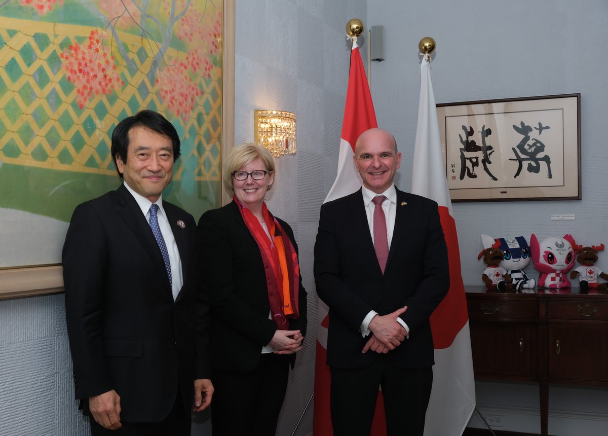 AmbKawamura's tweet photo. Thank you Ministers @CQualtro and @R_Boissonnault for the inspiring talk at my residence. I enjoyed the fruitful discussion on the importance of promoting sports, tourism and creating more inclusive society. Glad to hear that @CQualtro had a good time at the Tokyo 2020 Olympics. https://t.co/EbUdl0dnzF