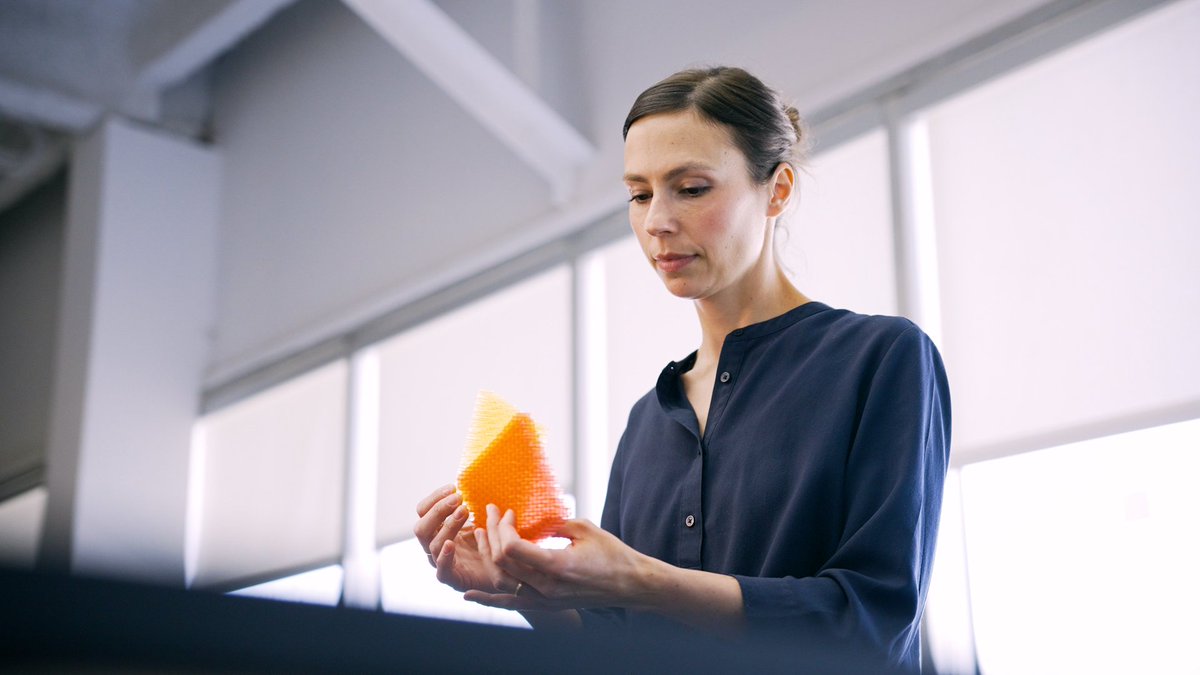 FFInsiderLive's tweet photo. "It's quite a responsibility to design something that people spend time in. The right colors &amp; materials makes it exciting &amp; comfortable to travel in, but we take it very seriously to achieve that goal." Sabine Buckingham, CMF Design. Stay tuned for a new #FFInsider to learn more https://t.co/spJemcEKMI