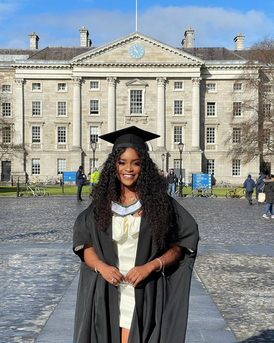 Masters celebration today 🎉🎓 Graduating with an MSc. Clinical Chemistry from @tcddublin 🥰🎓
#graduation #mastersdegree #missireland @MissIrelandORG