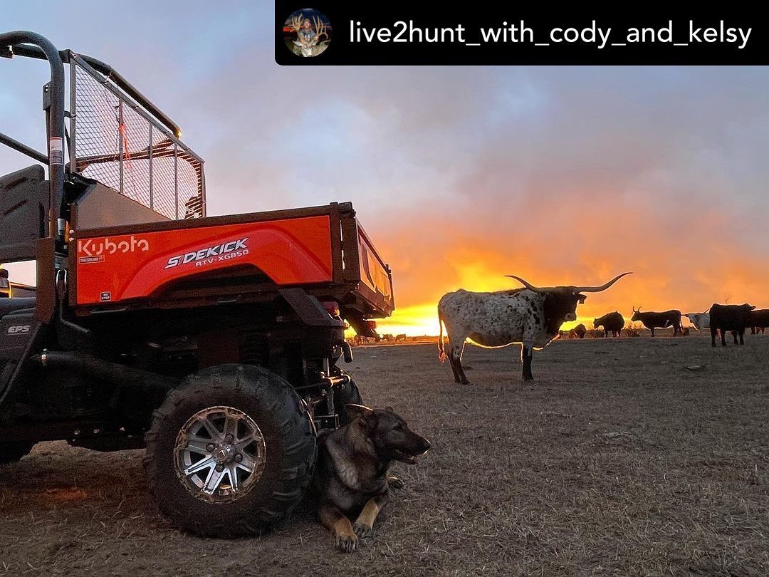 What an amazing photo taken by our friends @live2hunt_with_cody_and_kelsy of their new RTV-XG850 sitting pretty as they begin calving this spring! Looks like it’s popular with your lead hand too! 😉